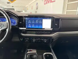 Chevrolet Silverado 1500 2022 4x4 LTZ 4 puertas Cabina Crew 5.8 pies. Caja corta