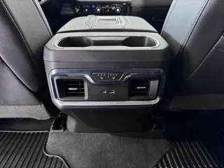 Chevrolet Silverado 1500 2022 4x4 LTZ 4 puertas Cabina Crew 5.8 pies. Caja corta