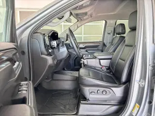 Chevrolet Silverado 1500 2024 4x4 RST 4 puertas Cabina de tripulación 5.8 pies. Caja corta