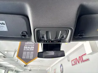 Chevrolet Silverado 1500 2024 4x4 RST 4 puertas Cabina de tripulación 5.8 pies. Caja corta