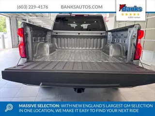 Chevrolet Silverado 1500 2024 4x4 RST 4 puertas Cabina de tripulación 5.8 pies. Caja corta