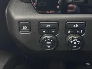 Chevrolet Silverado 1500 2023 4x4 RST 4dr Cabina Crew 5.8 ft. SB