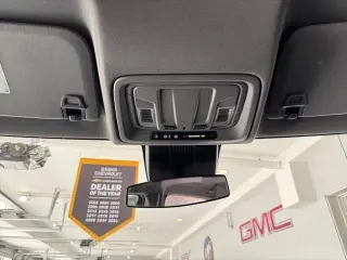 Chevrolet Silverado 1500 2023 4x4 RST 4 puertas Cabina Crew 5.8 pies. SB