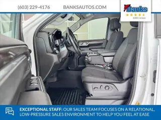 Chevrolet Silverado 1500 2023 4x4 RST 4 puertas Cabina Crew 5.8 pies. SB