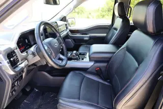 Ford F-150 2023 4x2 Lariat 4 puertas SuperCrew 5.5 pies SB