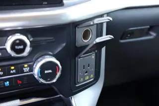 Ford F-150 2023 4x2 Lariat 4 puertas SuperCrew 5.5 pies SB