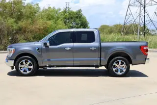 Ford F-150 2023 4x2 Lariat 4 puertas SuperCrew 5.5 pies SB