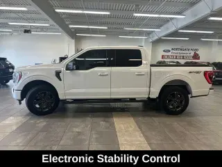 Ford F-150 2023 4x4 XLT 4 puertas SuperCrew 5.5 pies SB