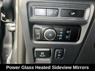 Ford F-150 2023 4x4 XLT 4 puertas SuperCrew 6.5 pies. SB
