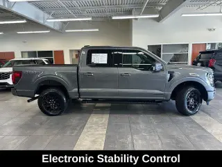 Ford F-150 2024 4x4 XLT 4 puertas SuperCrew 5.5 pies. SB