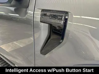 Ford F-150 2024 4x4 XLT 4 puertas SuperCrew 5.5 pies. SB