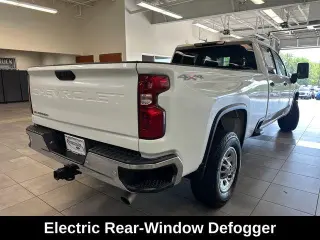 Chevrolet Silverado 3500HD 2023 4x4 Camión de Trabajo 4dr Crew Cab SB SRW