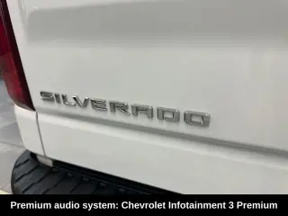 Chevrolet Silverado 1500 2024 4x4 LT Trail Boss 4 puertas Cabina Crew 5.8 pies. SB