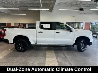 Chevrolet Silverado 1500 2024 4x4 LT Trail Boss 4 puertas Cabina Crew 5.8 pies. SB
