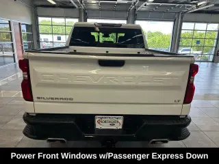 Chevrolet Silverado 1500 2024 4x4 LT Trail Boss 4 puertas Cabina Crew 5.8 pies. SB