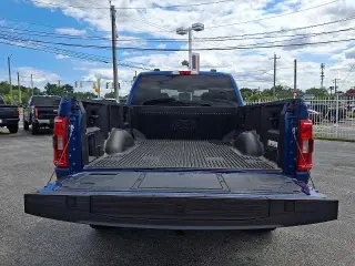 Ford F-150 2022 4x4 XLT 4 puertas SuperCrew 5.5 pies. SB