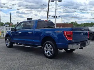 Ford F-150 2022 4x4 XLT 4 puertas SuperCrew 5.5 pies. SB