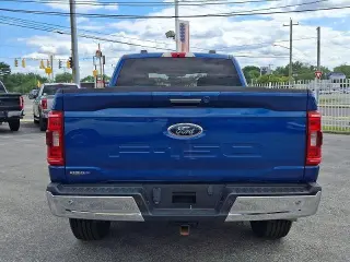 Ford F-150 2022 4x4 XLT 4 puertas SuperCrew 5.5 pies. SB