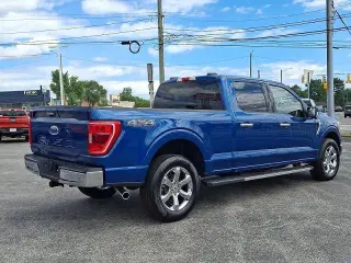 Ford F-150 2022 4x4 XLT 4 puertas SuperCrew 5.5 pies. SB