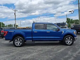 Ford F-150 2022 4x4 XLT 4 puertas SuperCrew 5.5 pies. SB