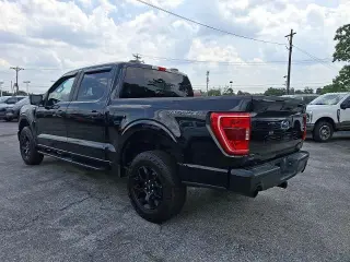 Ford F-150 2023 4x4 XL 4 puertas SuperCrew 5.5 pies SB