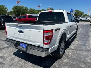 Ford F-150 2023 4x4 Lariat 4 puertas SuperCrew 5.5 pies. SB