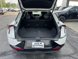 Kia EV6 2023 AWD Wind 4 puertas Crossover