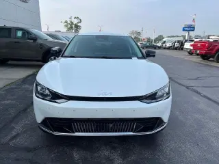 Kia EV6 2023 AWD Wind 4 puertas Crossover