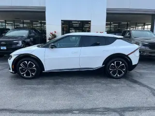 Kia EV6 2023 AWD Wind 4 puertas Crossover