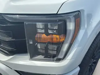Ford F-150 2023 4x4 XLT 4 puertas SuperCrew 5.5 pies. SB