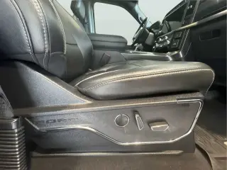 Ford F-150 2023 4x4 Lariat 4 puertas SuperCrew 5.5 pies. Caja corta.