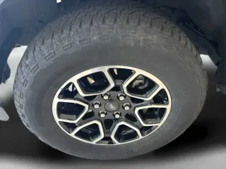 Ford F-150 2023 4x4 XLT 4 puertas SuperCrew 5.5 pies SB