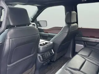 Ford F-150 2022 4x4 Lariat 4 puertas SuperCrew 6.5 pies. Caja corta
