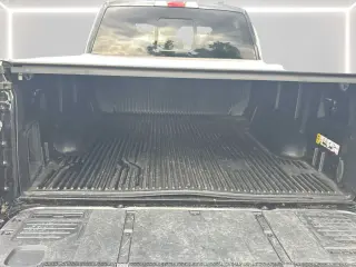 Ford F-150 2022 4x4 Lariat 4 puertas SuperCrew 6.5 pies. Caja corta