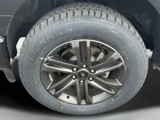 Ford F-150 2022 4x4 Lariat 4 puertas SuperCrew 6.5 pies. Caja corta