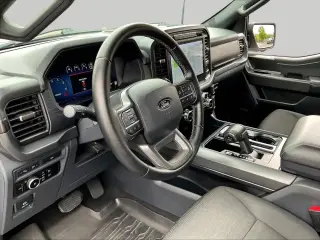 Ford F-150 2024 4x4 XLT 4 puertas SuperCrew 5.5 pies. SB