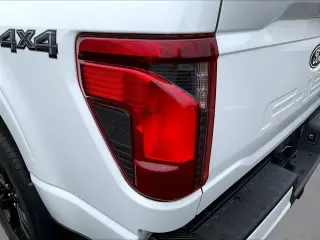 Ford F-150 2024 4x4 XLT 4 puertas SuperCrew 5.5 pies. SB