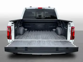 Ford F-150 2024 4x4 XLT 4 puertas SuperCrew 5.5 pies. SB