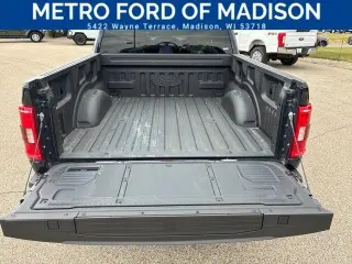 Ford F-150 2023 4x4 XLT 4 puertas SuperCrew 5.5 pies. SB