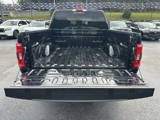 Ford F-150 2023 4x4 XLT 4 puertas SuperCrew 6.5 pies SB