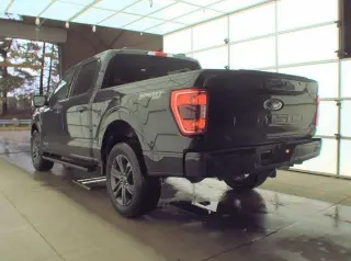 Ford F-150 2023 4x4 XLT 4 puertas SuperCrew 6.5 pies SB