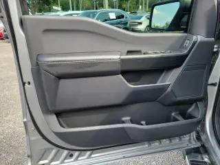 Ford F-150 2026 4x2 STX 4 puertas SuperCrew 5.5 pies. SB