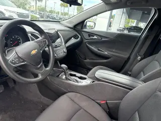 Chevrolet Malibu 2025 LT 4 puertas Sedán con paquete 1LT