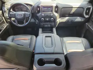 GMC Sierra 1500 2021 4x4 AT4 Cabina Crew 4 puertas 5.8 pies. Caja corta