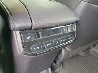 Toyota Highlander Híbrido 2022 AWD Platinum 4 puertas SUV