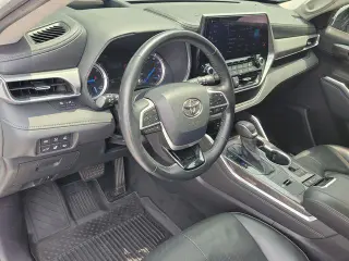 Toyota Highlander Híbrido 2022 AWD Platinum 4 puertas SUV