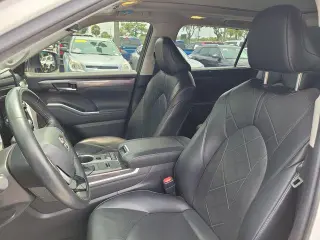 Toyota Highlander Híbrido 2022 AWD Platinum 4 puertas SUV