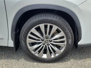 Toyota Highlander Híbrido 2022 AWD Platinum 4 puertas SUV