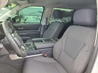 Toyota Tundra 2024 4x4 SR5 4 puertas CrewMax Cabina Pickup SB