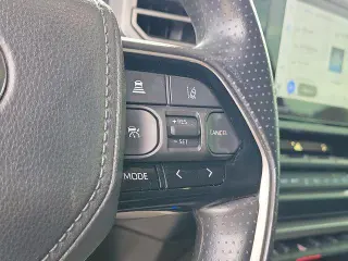 Toyota Tundra 2024 4x4 SR5 4 puertas CrewMax Cabina Pickup SB